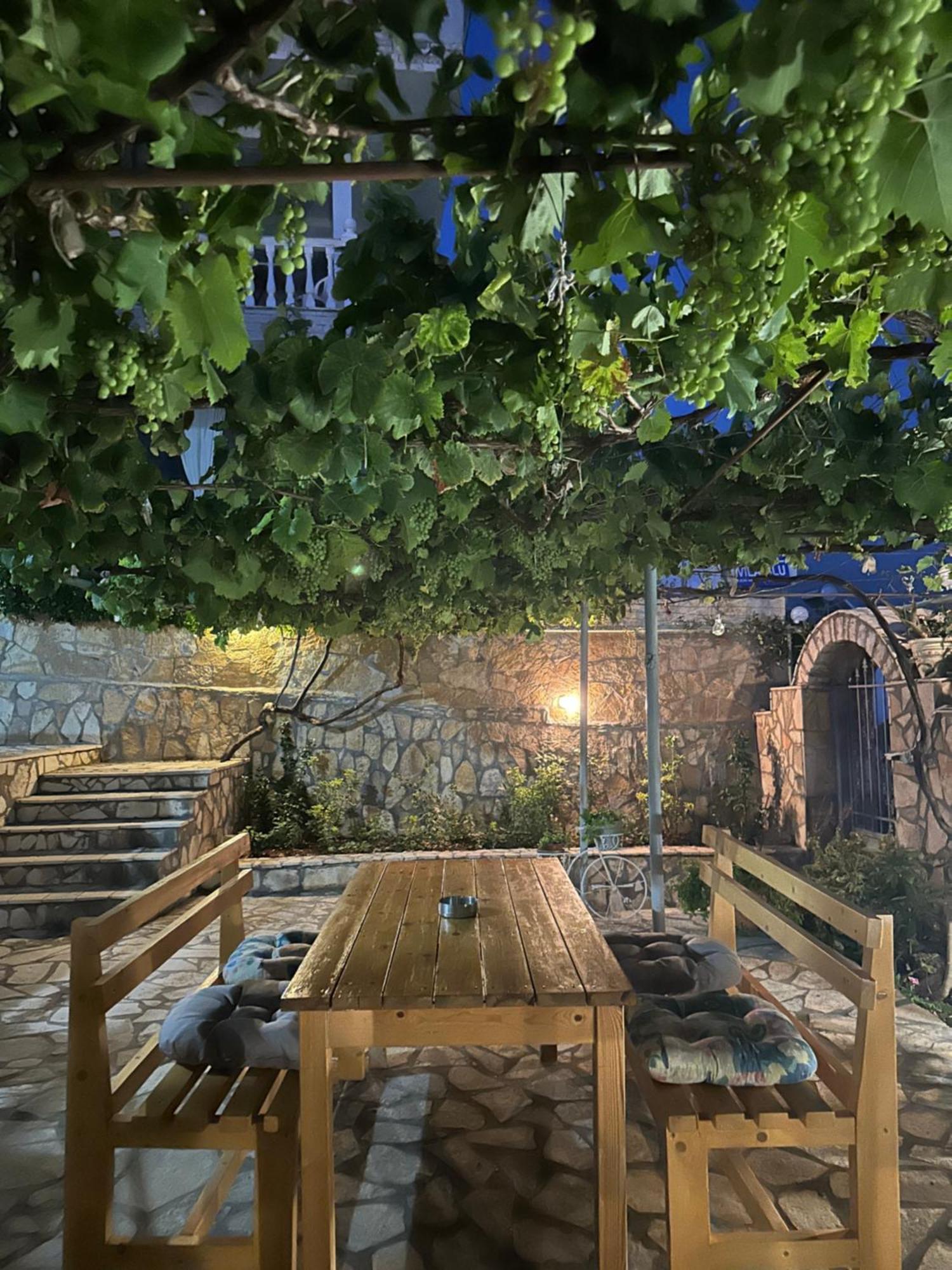 Vila Rapo Himare Exterior foto